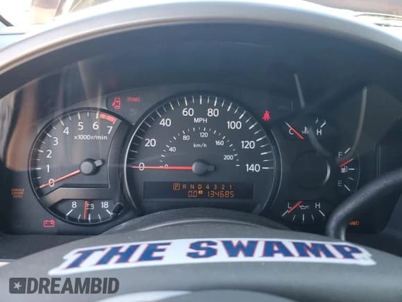 ✅ 2005 Nissan Titan LE • VIN: 1N6BA06B65N551006 • Лот: 80204165. Опубликован ранее на Copart с пробегом 134 685 миль. Бесплатный доступ к архиву аукционных продаж из США и подробный отчёт об истории автомобиля на DreamBid. Изображение 9.