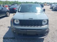 ✅ 2018 Jeep Renegade Latitude • VIN: ZACCJBBB6JPJ44553 • Lot: 42422250. Wystawiony na IAAI z przebiegiem 71 276 mil. Bezpłatny archiwum sprzedaży aukcyjnych z USA i szczegółowy raport historii pojazdu na DreamBid. Zdjęcie 12.