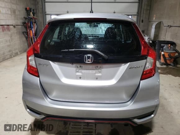 ✅ 2018 Honda Fit Sport • VIN: 3HGGK5H71JM707230 • Lot: 53940385. Wystawiony na Copart z przebiegiem 52 094 mil. Bezpłatny archiwum sprzedaży aukcyjnych z USA i szczegółowy raport historii pojazdu na DreamBid. Zdjęcie 6.