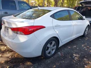 ✅ 2013 Hyundai Elantra GLS • VIN: 5NPDH4AE2DH370404 • Lot: 43492405. Listed on IAAI with 303,154 mi. Free auction sales archive from the USA and detailed vehicle history report at DreamBid. Image 4.