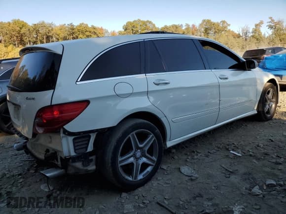 ✅ 2010 Mercedes-Benz R 350 • VIN: 4JGCB6FE2AA112593 • Лот: 75841174. Опубликован ранее на Copart с пробегом 181 506 миль. Бесплатный доступ к архиву аукционных продаж из США и подробный отчёт об истории автомобиля на DreamBid. Изображение 3.