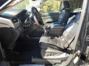 ✅ 2020 Chevrolet Suburban LT • VIN: 1GNSCHKC5LR305605 • Lot: 75447164. Wystawiony na Copart z przebiegiem 176 775 mil. Bezpłatny archiwum sprzedaży aukcyjnych z USA i szczegółowy raport historii pojazdu na DreamBid. Zdjęcie 7.