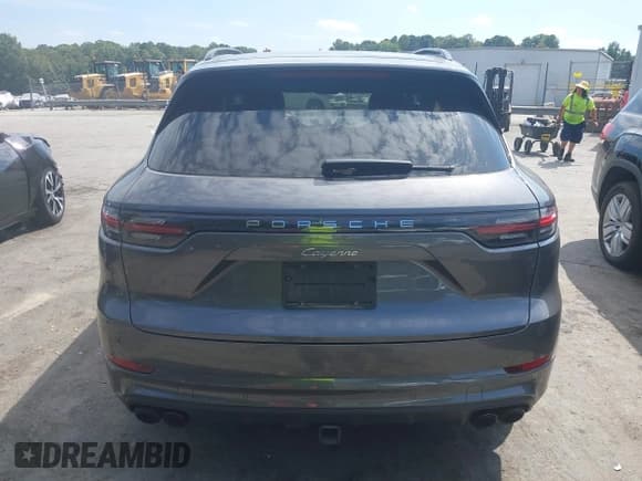 ✅ 2020 Porsche Cayenne • VIN: WP1AA2AY7LDA06214 • Lot: 43284914. Listed on IAAI with 80,782 mi. Free auction sales archive from the USA and detailed vehicle history report at DreamBid. Image 16.