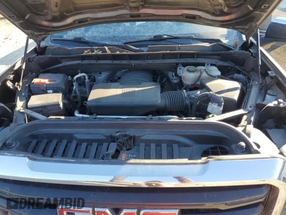 ✅ 2021 GMC Sierra 1500 • VIN: 3GTU9AEF0MG128069 • Lot: 86120714. Wystawiony na Copart z przebiegiem 98 906 mil. Bezpłatny archiwum sprzedaży aukcyjnych z USA i szczegółowy raport historii pojazdu na DreamBid. Zdjęcie 11.