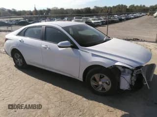 ✅ 2025 Hyundai Elantra SE • VIN: KMHLL4DG6SU884455 • Лот: 43477601. Опубликован ранее на IAAI с пробегом 5 388 миль. Бесплатный доступ к архиву аукционных продаж из США и подробный отчёт об истории автомобиля на DreamBid. Изображение 1.