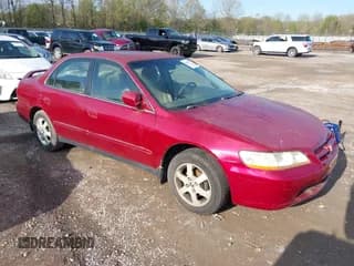 ✅ 2000 Honda Accord SE • VIN: JHMCG5671YC026240 • Lot: 41955934. Listed on IAAI with 269,599 mi. Free auction sales archive from the USA and detailed vehicle history report at DreamBid. Image 1.