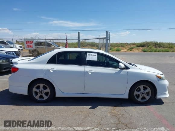 ✅ 2012 Toyota Corolla L • VIN: 5YFBU4EE1CP035875 • Lot: 42926064. Listed on IAAI with 85,144 mi. Free auction sales archive from the USA and detailed vehicle history report at DreamBid. Image 14.