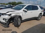 ✅ 2023 Chevrolet Traverse LT Cloth • VIN: 1GNERGKW8PJ197162 • Lot: 43255554. Wystawiony na IAAI z przebiegiem 82 291 mil. Bezpłatny archiwum sprzedaży aukcyjnych z USA i szczegółowy raport historii pojazdu na DreamBid. Zdjęcie 6.