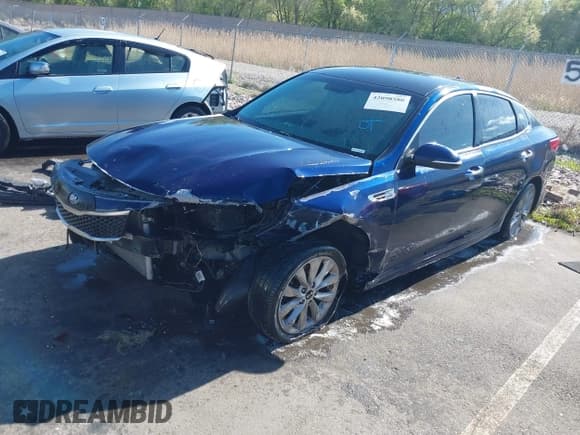 ✅ 2017 Kia Optima LX • VIN: 5XXGT4L33HG172343 • Lot: 42098580. Listed on IAAI with 157,503 mi. Free auction sales archive from the USA and detailed vehicle history report at DreamBid. Image 2.