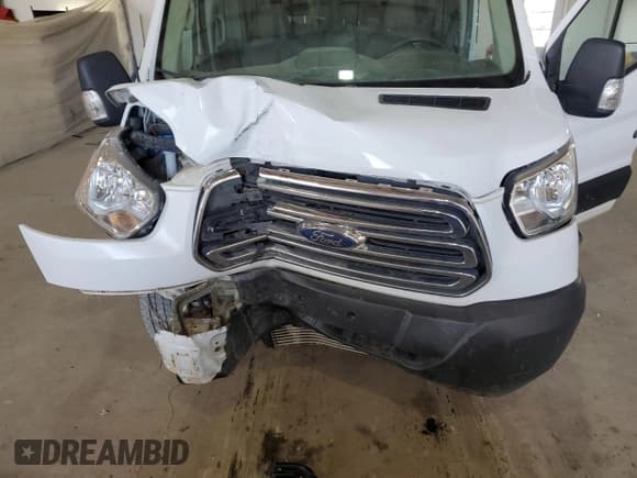 ✅ 2019 Ford Transit Passenger XL • VIN: 1FBAX2CG9KKA74369 • Lot: 90640875. Wystawiony na Copart z przebiegiem 100 848 mil. Bezpłatny archiwum sprzedaży aukcyjnych z USA i szczegółowy raport historii pojazdu na DreamBid. Zdjęcie 12.