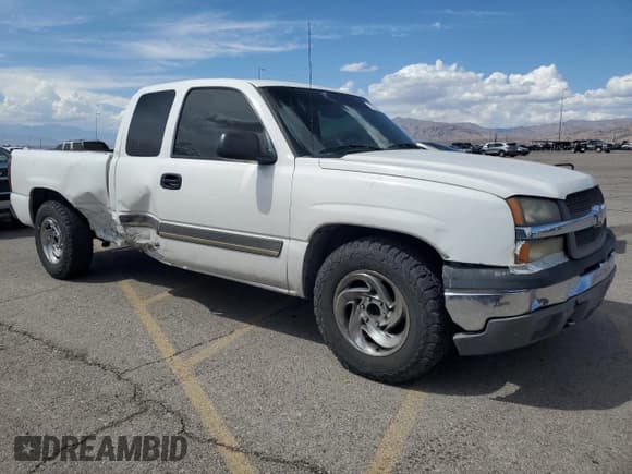✅ 2004 Chevrolet Silverado 1500 LS • VIN: 2GCEC19V241150171 • Lot: 72155024. Listed on Copart with 186,553 mi. Free auction sales archive from the USA and detailed vehicle history report at DreamBid. Image 4.