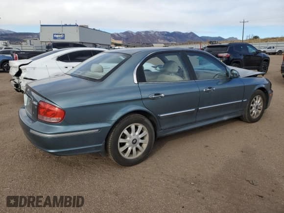 ✅ 2005 Hyundai Sonata GLS • VIN: KMHWF35H15A110609 • Лот: 81375024. Опубликован ранее на Copart с пробегом 121 668 миль. Бесплатный доступ к архиву аукционных продаж из США и подробный отчёт об истории автомобиля на DreamBid. Изображение 3.