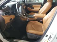 ✅ 2022 Toyota Highlander Hybrid Platinum • VIN: 5TDEBRCH7NS094856 • Lot: 58154395. Listed on Copart with 123,764 mi. Free auction sales archive from the USA and detailed vehicle history report at DreamBid. Image 7.