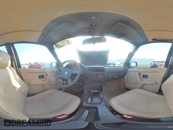1989 BMW 3 Series 325i с VIN WBAAD2307K8849902, выставлен на аукционе Copart как лот 87257434 с пробегом 233 562 миль миль и Списание • Salvage title. История ставок и продаж доступна на DreamBid. Изображение 13.