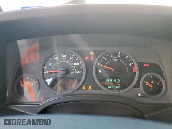 ✅ 2008 Jeep Compass Sport • VIN: 1J8FT47W48D500937 • Lot: 86497195. Listed on Copart with 189,208 mi. Free auction sales archive from the USA and detailed vehicle history report at DreamBid. Image 9.