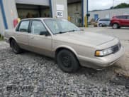 ✅ 1996 Oldsmobile Cutlass Ciera 1SA VX5 • VIN: 1G3AJ55MXT6358881 • Lot: 69591685. Wystawiony na Copart z przebiegiem 178 190 mil. Bezpłatny archiwum sprzedaży aukcyjnych z USA i szczegółowy raport historii pojazdu na DreamBid. Zdjęcie 4.