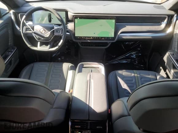 ✅ 2025 Rivian R1S Adventure • VIN: 7PDSGBBA0SN074104 • Lot: 67117375. Wystawiony na Copart z przebiegiem 166 mil. Bezpłatny archiwum sprzedaży aukcyjnych z USA i szczegółowy raport historii pojazdu na DreamBid. Zdjęcie 8.