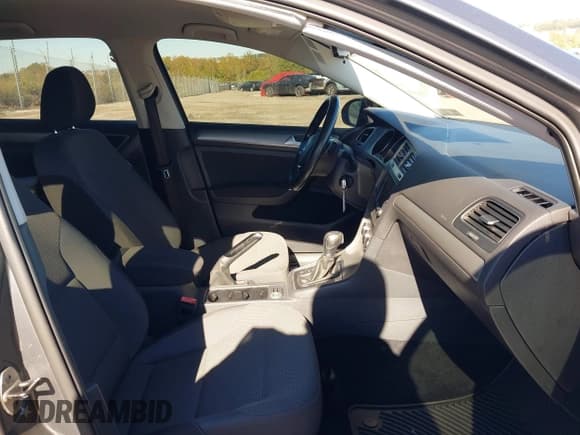 ✅ 2016 Volkswagen Golf TSI SE • VIN: 3VW217AU0GM038848 • Lot: 43381967. Wystawiony na IAAI z przebiegiem 103 579 mil. Bezpłatny archiwum sprzedaży aukcyjnych z USA i szczegółowy raport historii pojazdu na DreamBid. Zdjęcie 5.