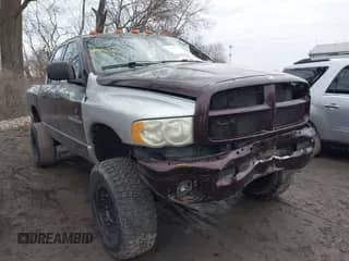 2005 Dodge 3500 SLT z VIN 3D7LS38C95G829634, wystawiony jako IAAI lot #41478684 z przebiegiem 173 801 mil mil oraz . Historia ofert i sprzedaży dostępna na DreamBid. Obrazek 1.