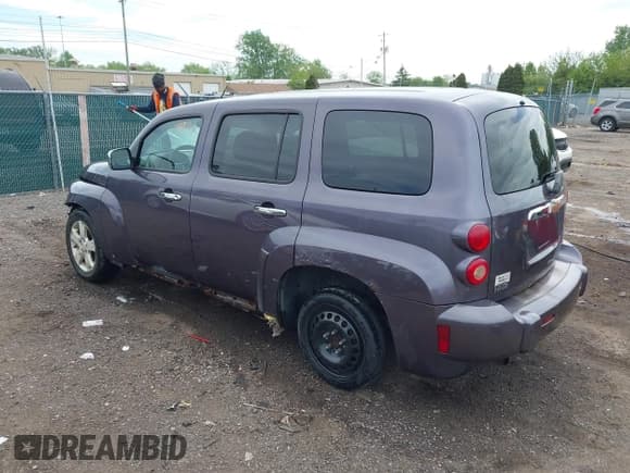 ✅ 2007 Chevrolet HHR LT • VIN: 3GNDA23D27S609397 • Lot: 42205295. Listed on IAAI with 205,562 mi. Free auction sales archive from the USA and detailed vehicle history report at DreamBid. Image 3.