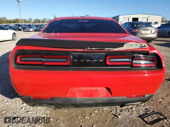 ✅ 2019 Dodge Challenger R/T Scat Pack Widebody • VIN: 2C3CDZFJ3KH694658 • Lot: 81428584. Wystawiony na Copart z przebiegiem Nie podano. Bezpłatny archiwum sprzedaży aukcyjnych z USA i szczegółowy raport historii pojazdu na DreamBid. Zdjęcie 6.