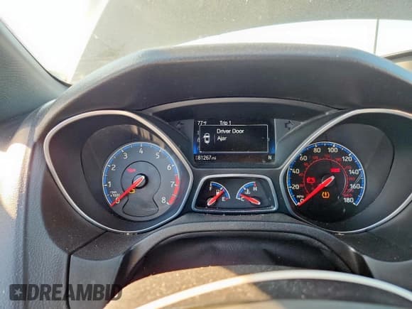 ✅ 2017 Ford Focus RS • VIN: WF0DP3TH1H4120147 • Lot: 84587585. Wystawiony na Copart z przebiegiem 81 267 mil. Bezpłatny archiwum sprzedaży aukcyjnych z USA i szczegółowy raport historii pojazdu na DreamBid. Zdjęcie 9.