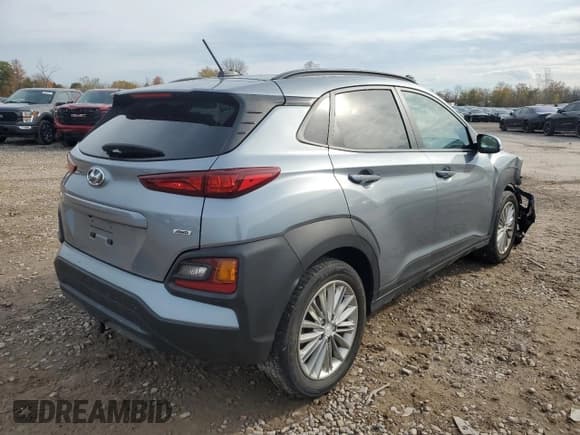 ✅ 2021 Hyundai Kona SEL • VIN: KM8K2CAA5MU607775 • Лот: 73565043. Опубликован ранее на Copart с пробегом 15 954 миль. Бесплатный доступ к архиву аукционных продаж из США и подробный отчёт об истории автомобиля на DreamBid. Изображение 3.