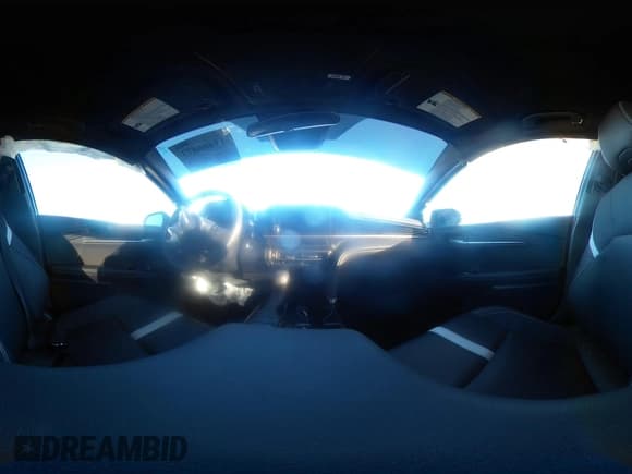 ✅ 2025 Toyota Camry LE • VIN: 4T1DAACK6SU051477 • Лот: 43486873. Опубликован ранее на IAAI с пробегом 14 770 миль. Бесплатный доступ к архиву аукционных продаж из США и подробный отчёт об истории автомобиля на DreamBid. Изображение 19.