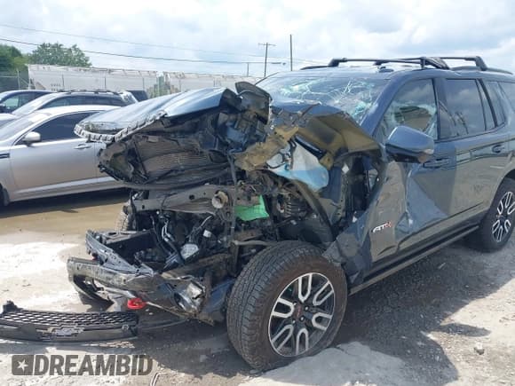 ✅ 2021 GMC Yukon AT4 • VIN: 1GKS2CKD3MR398850 • Lot: 42752257. Listed on IAAI with Not provided. Free auction sales archive from the USA and detailed vehicle history report at DreamBid. Image 6.