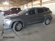 ✅ 2014 Jeep Cherokee Latitude • VIN: 1C4PJMCS3EW145439 • Lot: 89907745. Wystawiony na Copart z przebiegiem 146 950 mil. Bezpłatny archiwum sprzedaży aukcyjnych z USA i szczegółowy raport historii pojazdu na DreamBid. Zdjęcie 1.