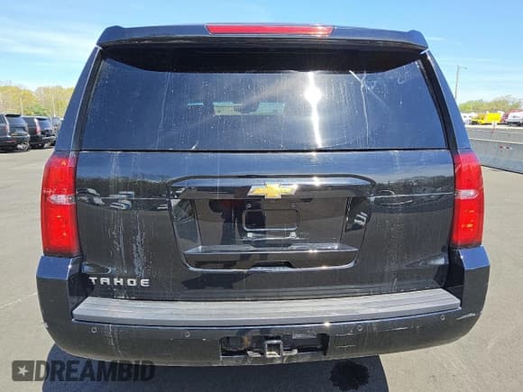 ✅ 2018 Chevrolet Tahoe LT • VIN: 1GNSKBKC7JR109128 • Lot: 52640365. Listed on Copart with 92,883 mi. Free auction sales archive from the USA and detailed vehicle history report at DreamBid. Image 6.