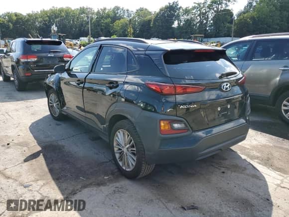 ✅ 2018 Hyundai Kona SEL • VIN: KM8K2CAA5JU082633 • Lot: 65828513. Wystawiony na Copart z przebiegiem 107 992 mil mil. Skorzystaj z bezpłatnego archiwum sprzedaży aukcyjnych z USA i zobacz szczegółowy raport historii pojazdu na DreamBid. Zdjęcie 2.