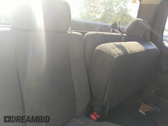 ✅ 2008 Chevrolet Silverado 1500 1LT • VIN: 2GCEK19C681110313 • Lot: 37184156. Listed on IAAI with 165,528 mi. Free auction sales archive from the USA and detailed vehicle history report at DreamBid. Image 8.