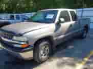 ✅ 2000 Chevrolet Silverado 1500 LS • VIN: 2GCEK19V2Y1186595 • Lot: 42780868. Wystawiony na IAAI z przebiegiem 220 024 mil mil. Skorzystaj z bezpłatnego archiwum sprzedaży aukcyjnych z USA i zobacz szczegółowy raport historii pojazdu na DreamBid. Zdjęcie 2.