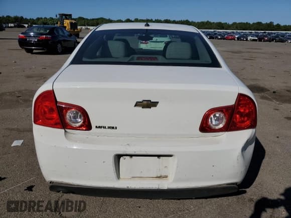 ✅ 2011 Chevrolet Malibu 1LS • VIN: 1G1ZB5E19BF247493 • Lot: 69725884. Listed on Copart with 155,574 mi. Free auction sales archive from the USA and detailed vehicle history report at DreamBid. Image 6.