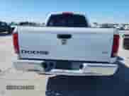 2006 Dodge 1500 SLT z VIN 3D7KR19D76G202595, wystawiony jako Copart lot #84990065 z przebiegiem 119 840 mil mil oraz Szkoda całkowita • Salvage title. Historia ofert i sprzedaży dostępna na DreamBid. Obrazek 6.