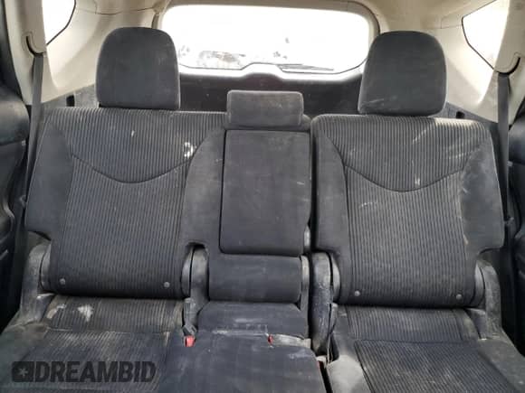 2015 Toyota Prius Three с VIN JTDZN3EU2FJ028567, выставлен на аукционе Copart как лот 85548755 с пробегом 165 813 миль миль и Списание • Salvage title. История ставок и продаж доступна на DreamBid. Изображение 10.