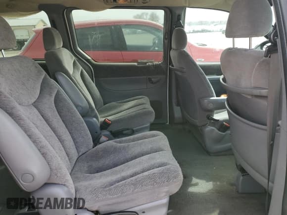 ✅ 1998 Dodge Caravan LE • VIN: 1B4GP54L8WB659336 • Lot: 49106765. Listed on Copart with 202,959 mi. Free auction sales archive from the USA and detailed vehicle history report at DreamBid. Image 11.