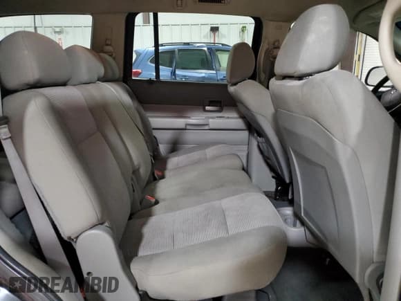 ✅ 2008 Dodge Durango SLT • VIN: 1D8HB48N38F110037 • Lot: 56188315. Wystawiony na Copart z przebiegiem 148 782 mil. Bezpłatny archiwum sprzedaży aukcyjnych z USA i szczegółowy raport historii pojazdu na DreamBid. Zdjęcie 11.