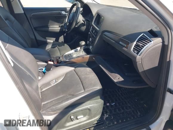 ✅ 2015 Audi Q5 Premium Plus • VIN: WA1DGAFP7FA062340 • Лот: 42616686. Опубликован ранее на IAAI с пробегом 137 251 миль. Бесплатный доступ к архиву аукционных продаж из США и подробный отчёт об истории автомобиля на DreamBid. Изображение 5.