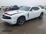✅ 2012 Dodge Challenger SXT Plus • VIN: 2C3CDYAG2CH294873 • Lot: 41443297. Wystawiony na IAAI z przebiegiem 143 761 mil. Bezpłatny archiwum sprzedaży aukcyjnych z USA i szczegółowy raport historii pojazdu na DreamBid. Zdjęcie 17.