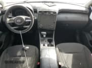 ✅ 2023 Hyundai Tucson SEL • VIN: 5NMJB3AE2PH244737 • Lot: 74196634. Wystawiony na Copart z przebiegiem 64 229 mil. Bezpłatny archiwum sprzedaży aukcyjnych z USA i szczegółowy raport historii pojazdu na DreamBid. Zdjęcie 8.