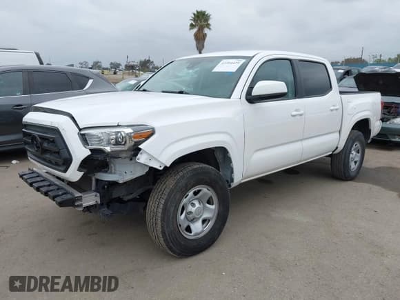 ✅ 2021 Toyota Tacoma SR • VIN: 3TYAX5GNXMT032184 • Lot: 42204429. Wystawiony na IAAI z przebiegiem 60 295 mil. Bezpłatny archiwum sprzedaży aukcyjnych z USA i szczegółowy raport historii pojazdu na DreamBid. Zdjęcie 17.
