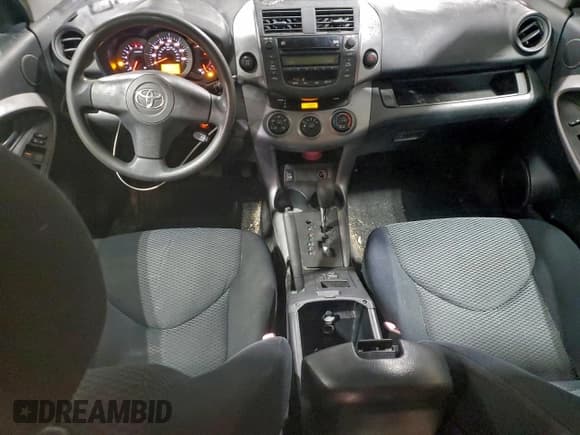 ✅ 2008 Toyota RAV4 Sport • VIN: JTMBK32V185071462 • Lot: 96175445. Listed on Copart with 136,184 mi. Free auction sales archive from the USA and detailed vehicle history report at DreamBid. Image 8.