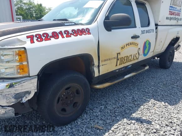 ✅ 2009 Chevrolet Silverado 2500HD Work Truck • VIN: 1GCHC49K59E135299 • Лот: 42578510. Опубликован ранее на IAAI с пробегом 318 438 миль. Бесплатный доступ к архиву аукционных продаж из США и подробный отчёт об истории автомобиля на DreamBid. Изображение 6.