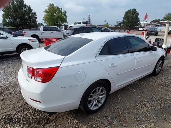 ✅ 2014 Chevrolet Malibu LT • VIN: 1G11C5SL5EF249598 • Lot: 43281202. Listed on IAAI with 145,550 mi. Free auction sales archive from the USA and detailed vehicle history report at DreamBid. Image 4.