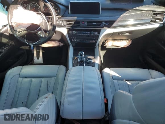 ✅ 2015 BMW X6 M • VIN: 5YMKW8C55F0G93910 • Лот: 83710384. Опубликован ранее на Copart с пробегом 58 046 миль. Бесплатный доступ к архиву аукционных продаж из США и подробный отчёт об истории автомобиля на DreamBid. Изображение 8.