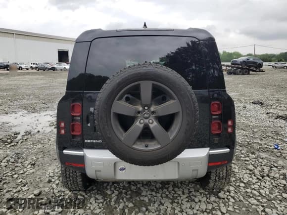 ✅ 2024 Land Rover Defender S • VIN: SALEJ7EU0R2304012 • Лот: 58869665. Опубликован ранее на Copart с пробегом 10 544 миль. Бесплатный доступ к архиву аукционных продаж из США и подробный отчёт об истории автомобиля на DreamBid. Изображение 6.