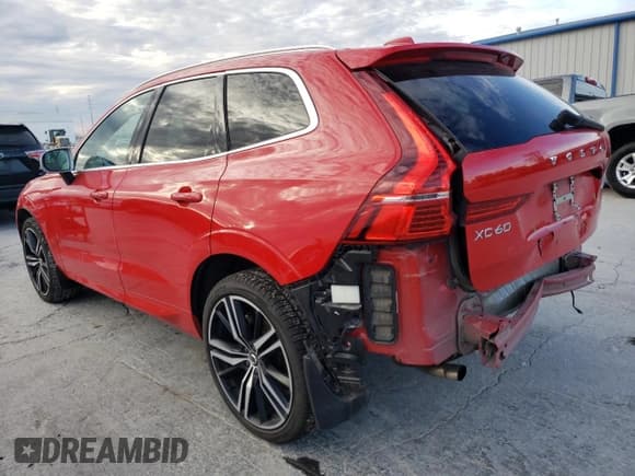 ✅ 2018 Volvo XC60 R-Design • VIN: YV4A22RM1J1076450 • Lot: 79771433. Listed on Copart with 26,024 mi. Free auction sales archive from the USA and detailed vehicle history report at DreamBid. Image 2.