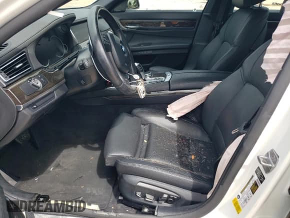 ✅ 2014 BMW 7 Series 740i • VIN: WBAYA6C57ED144572 • Lot: 70323644. Listed on Copart with 88,977 mi. Free auction sales archive from the USA and detailed vehicle history report at DreamBid. Image 7.